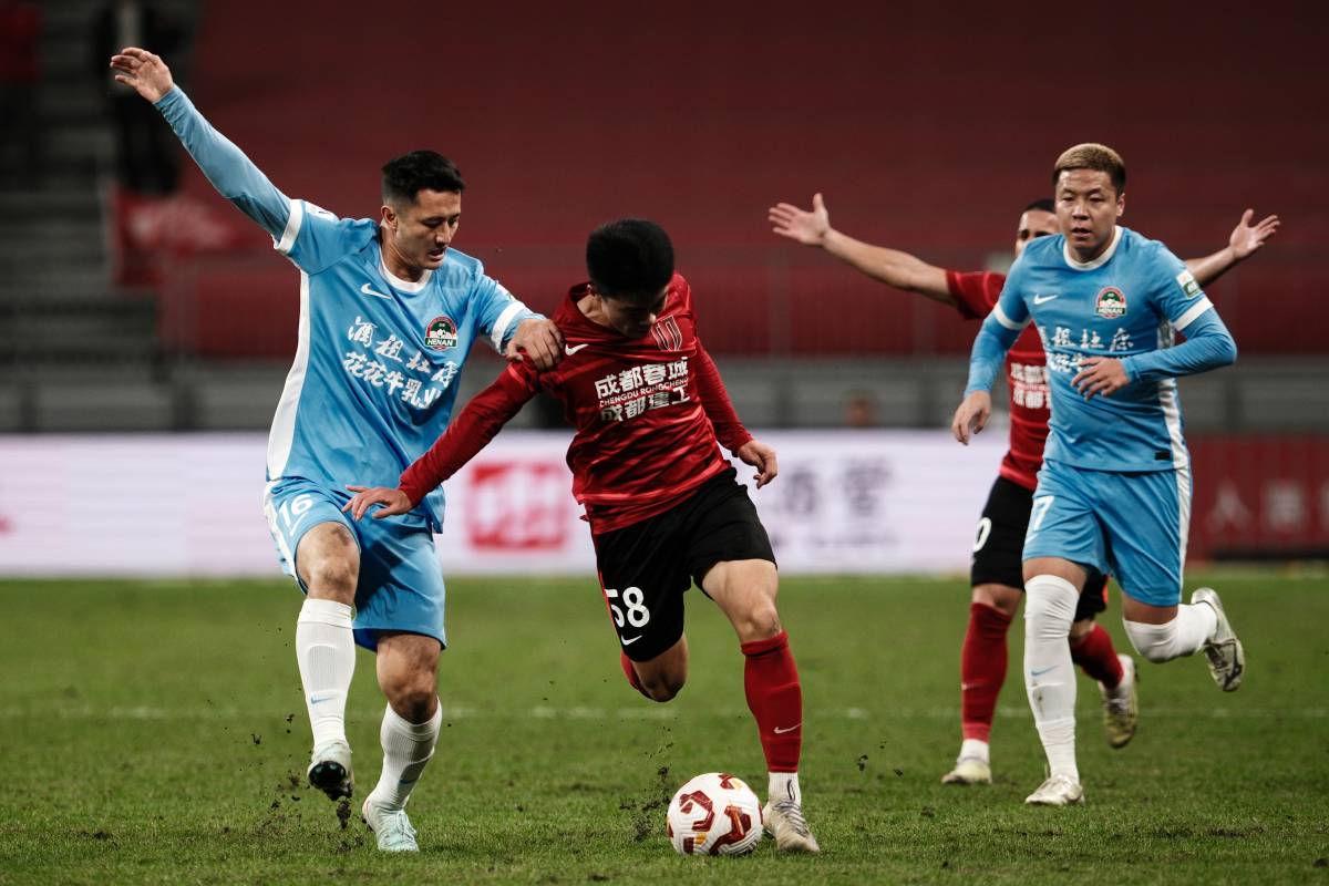 Ма Дэсин: Тяжелый сезон в Чэнду Чэнду был испорчен двумя ошибками. К кому я могу обратиться за разъяснениями?