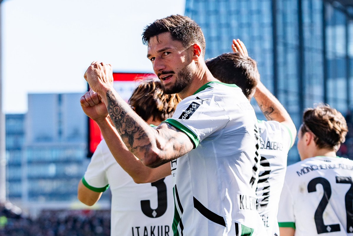 Де Скай: Кляйндиенст продлевает контракт с повышением зарплаты, и новый директор надеется, что это послужит положительным сигналом