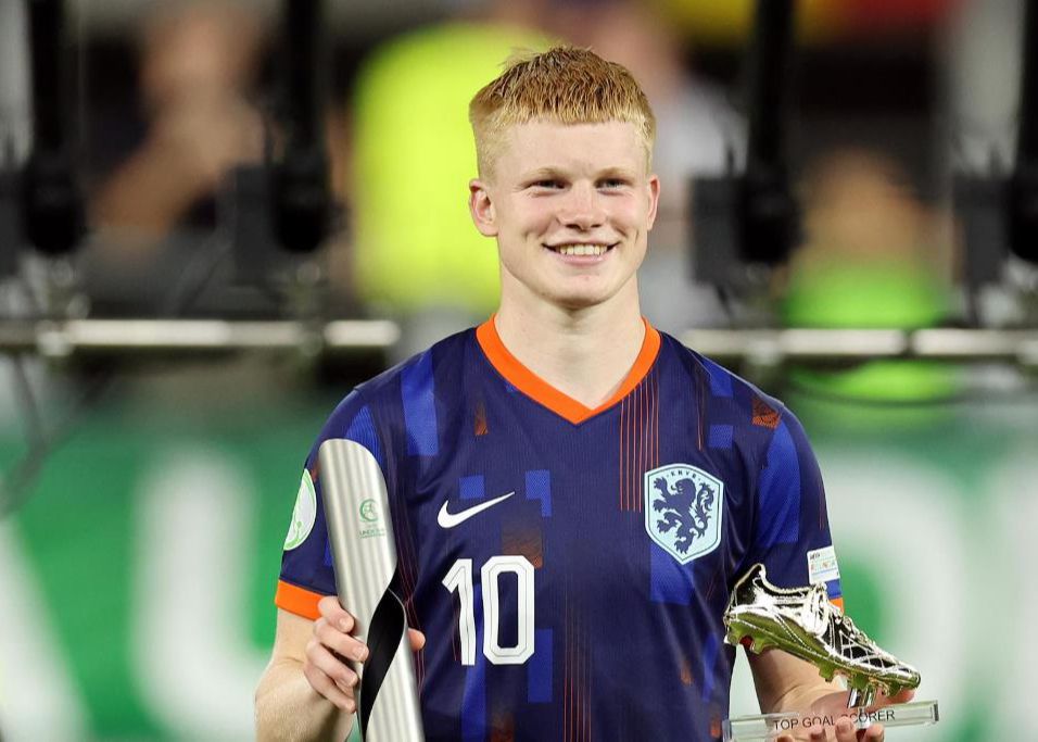 Шмидт ответил Куману: Возможно, имеет смысл сравнить меня с Педри, бороться за кубок смерти