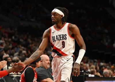 Грант и Авдия одновременно набрали более 20 очков, что привело команду к эффективной атаке и одержало первую победу.