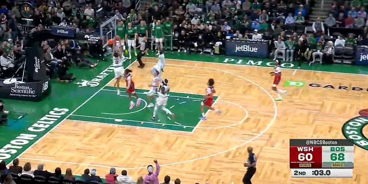 Члены резервной команды недостаточно хороши! Скамейка запасных забила «Селтикс» со счетом 2–20 в перерыве, и только один игрок забил.